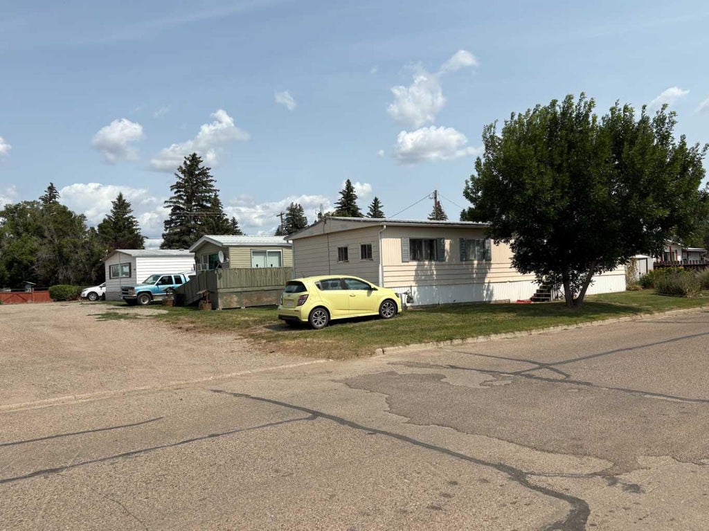 Photo of 206 1st Avenue, Bassano, AB T0J 0B0 (MLS # A2336843)