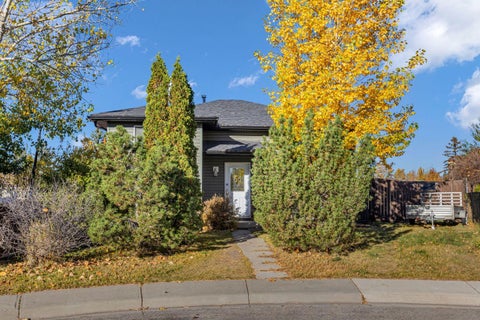 Photo of 139 Falton Way NE, Calgary, AB T3J 1J5 (MLS # A2353177)