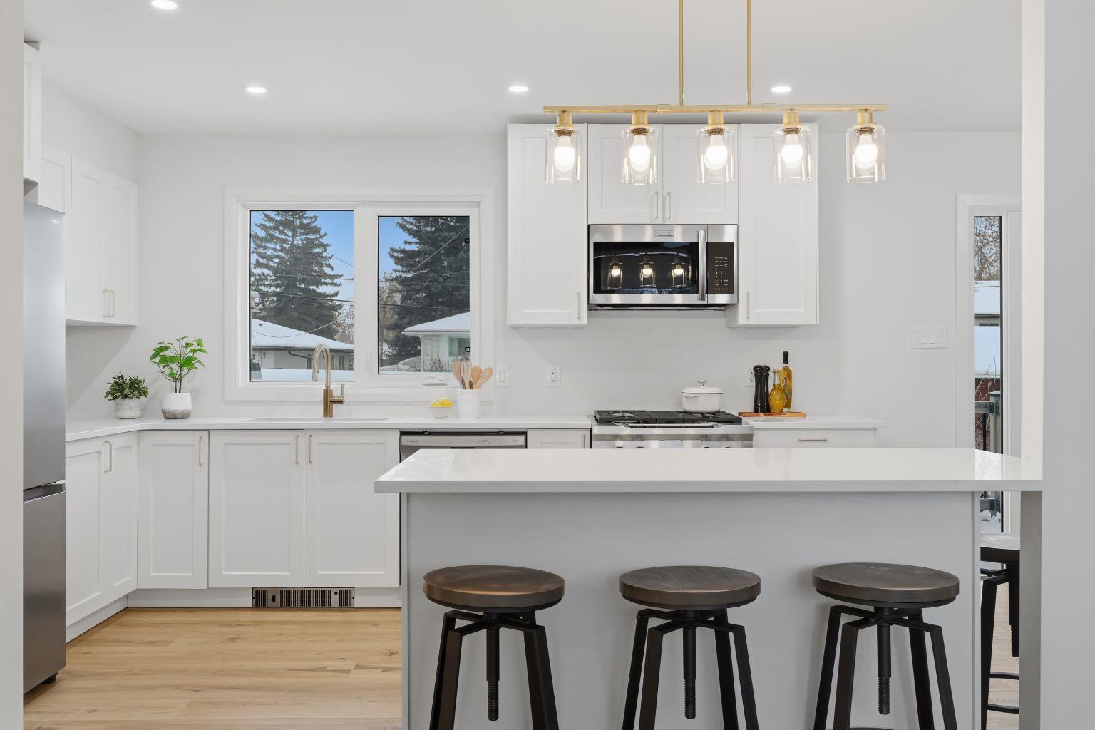 143 Ferncliff Crescent SE