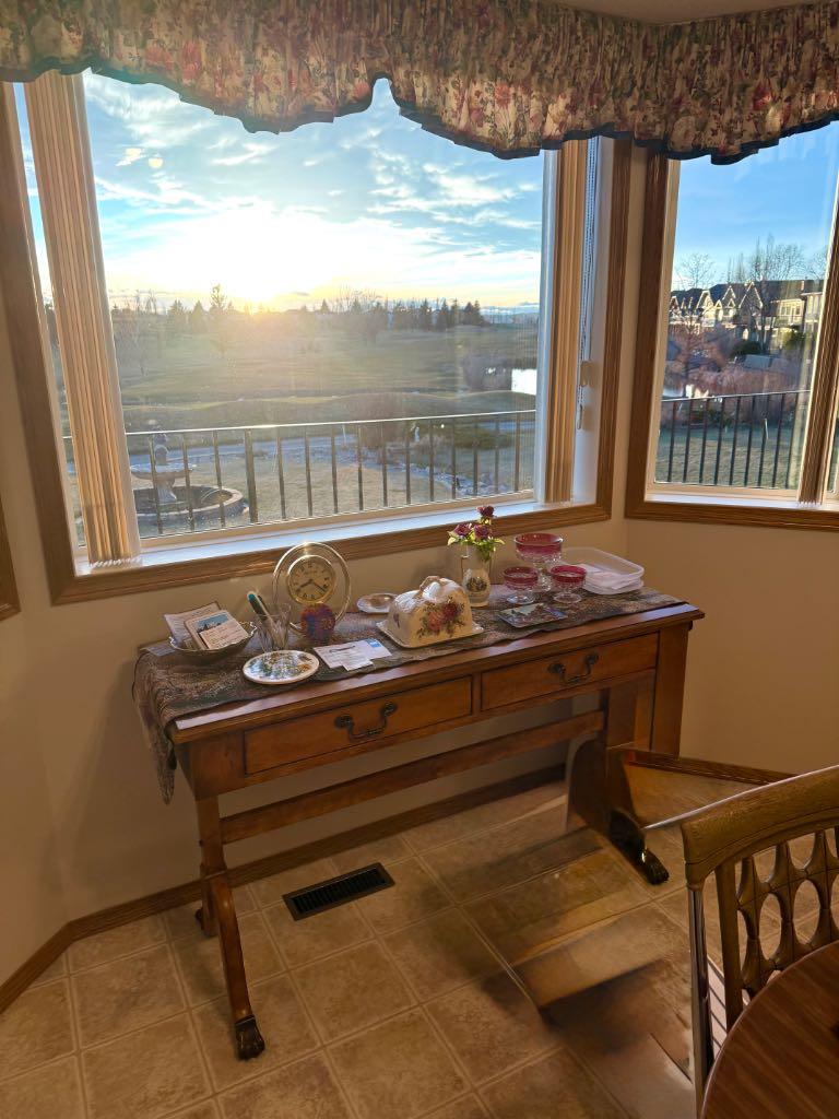 915 Highland Green Drive NW