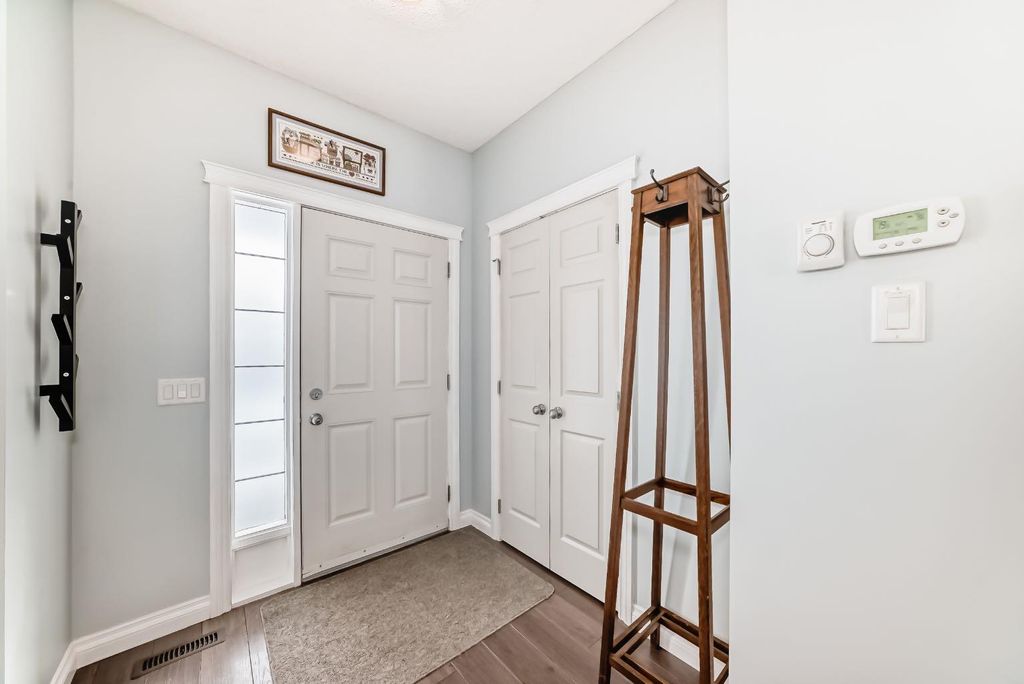 Photo of 10 Reunion Grove NW, Airdrie, AB T4B 0Z7 (MLS # A2292885)