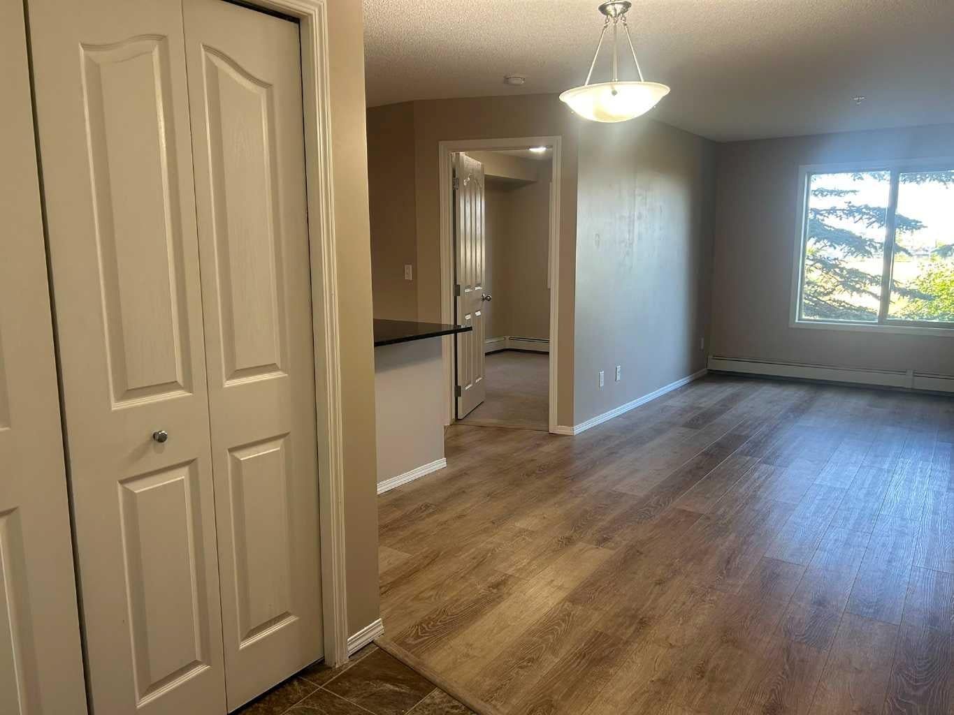355 Taralake Way NE 105