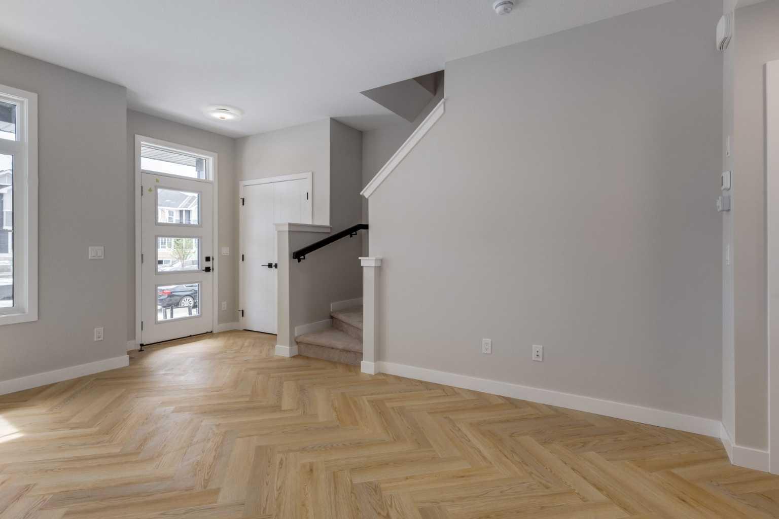 405 Clydesdale Avenue