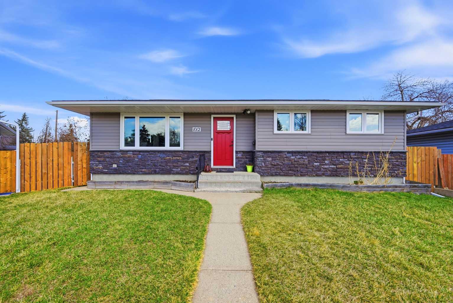 1012 Riddell Place SE