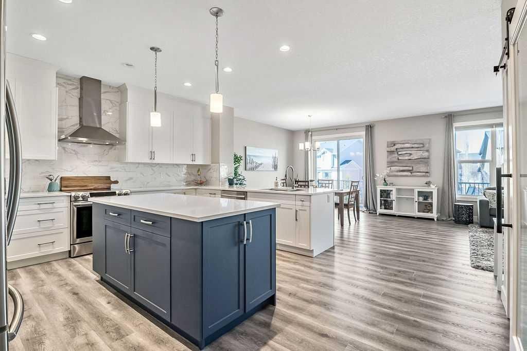 Photo of 75 Sundown Way, Cochrane, AB T4C 2M4 (MLS # A2306790)