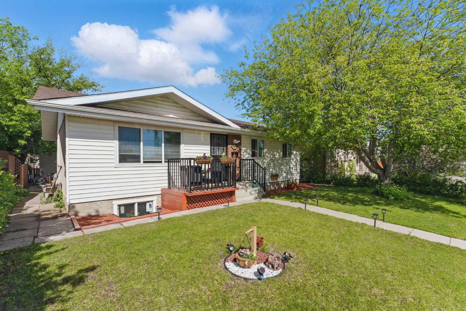 1023 Maitland Way NE