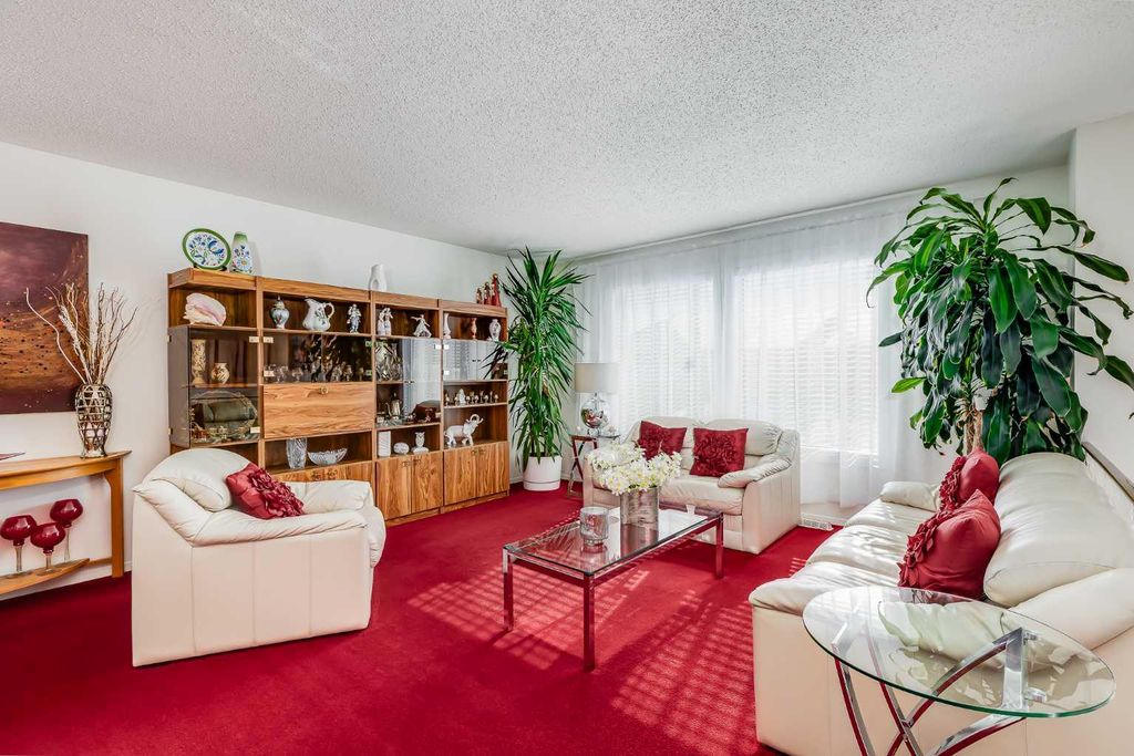 Photo of 107 Bedwood Bay NE, Calgary, AB T3K 1M1 (MLS # A2290457)