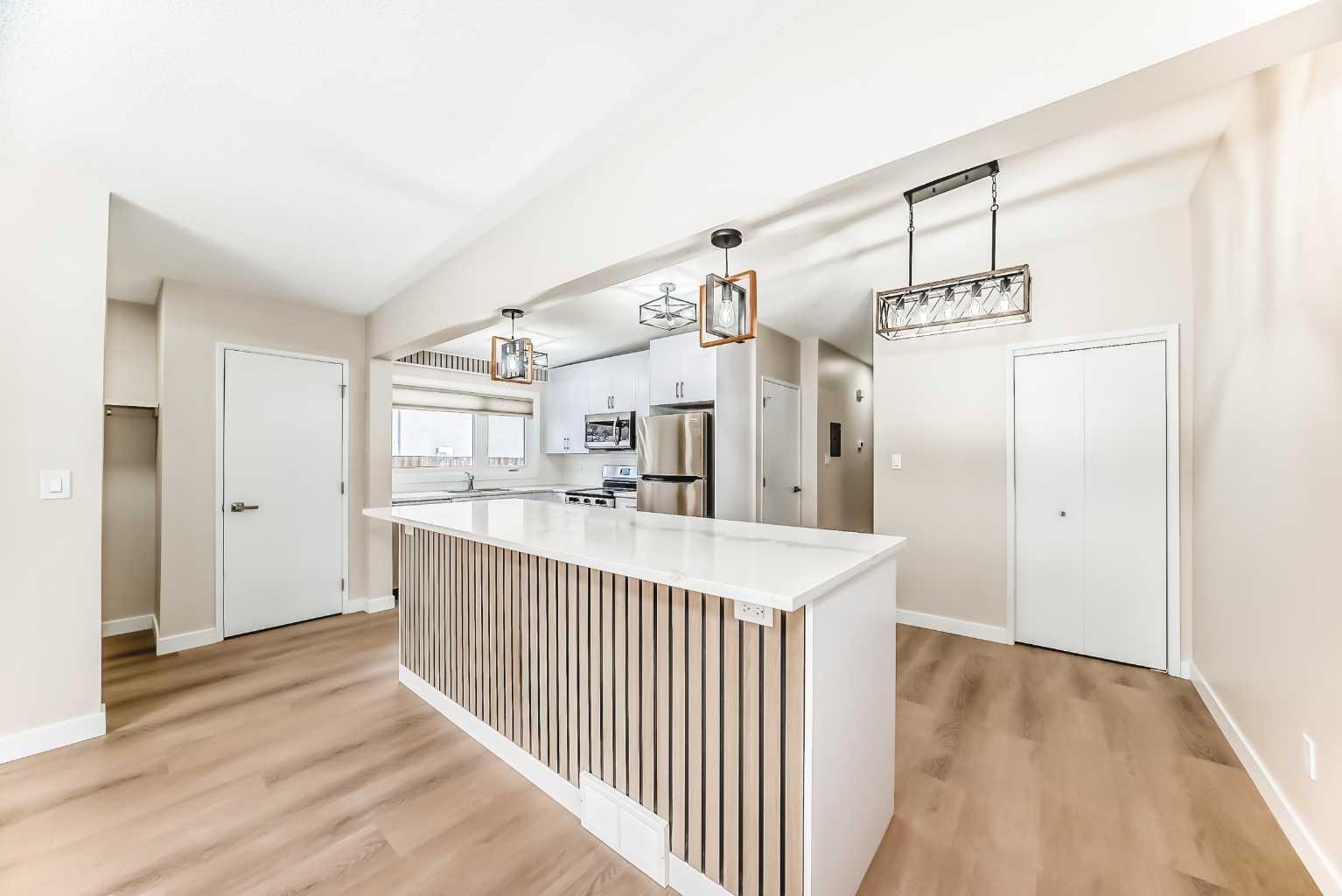 7406-7408 Hunterfield Road NW