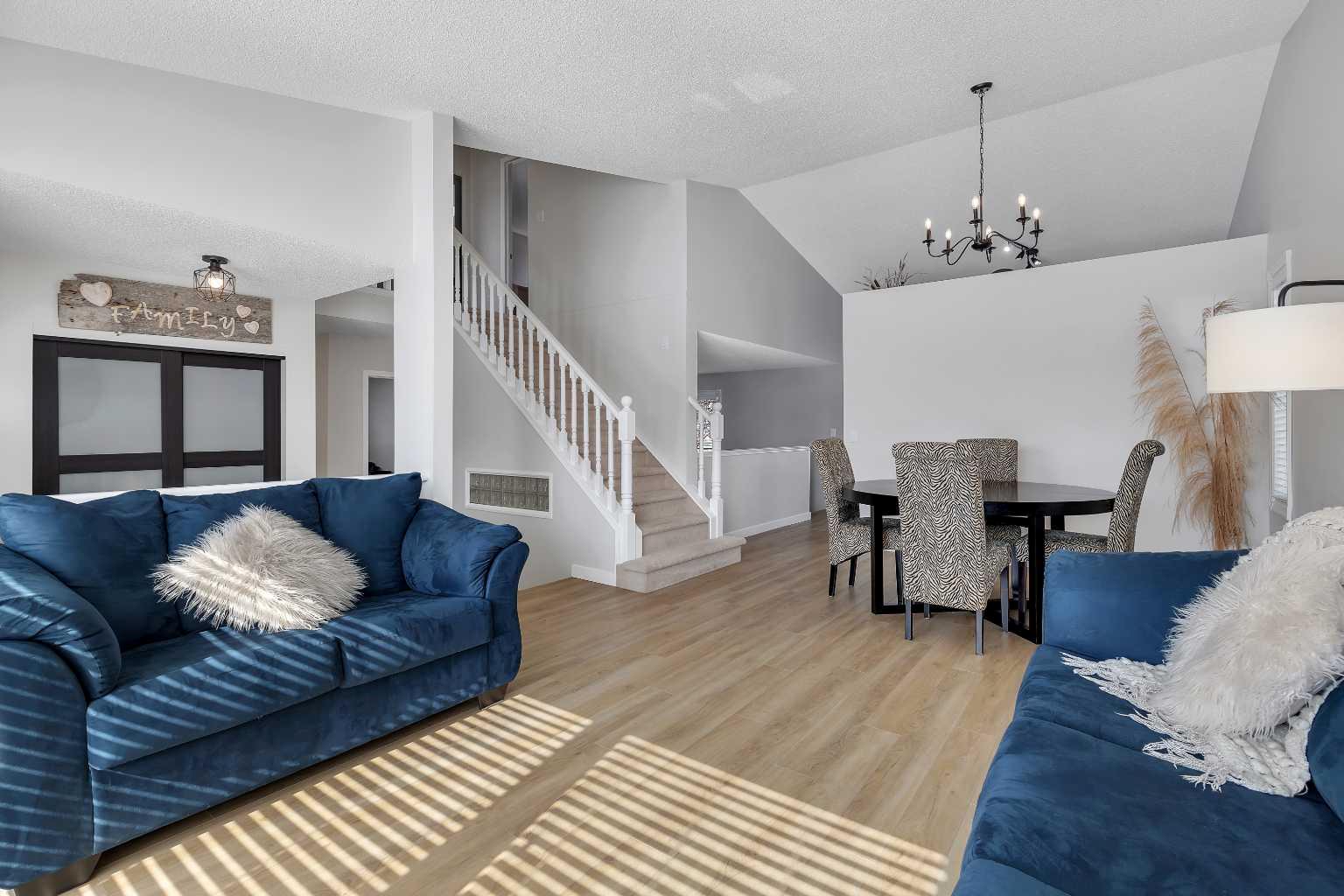 12 Harvest Oak Place NE