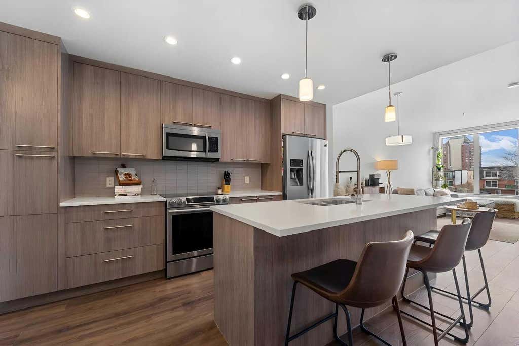 Photo of 317 22 Avenue SW #307, Calgary, AB T2S 3H6 (MLS # A2329716)