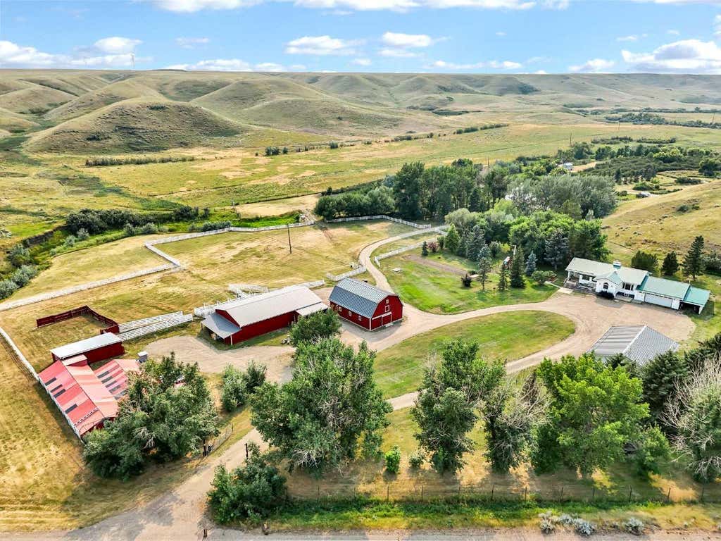 Photo of 11204 Highway 41, Rural Cypress County, AB T0J 1V0 (MLS # A2337096)