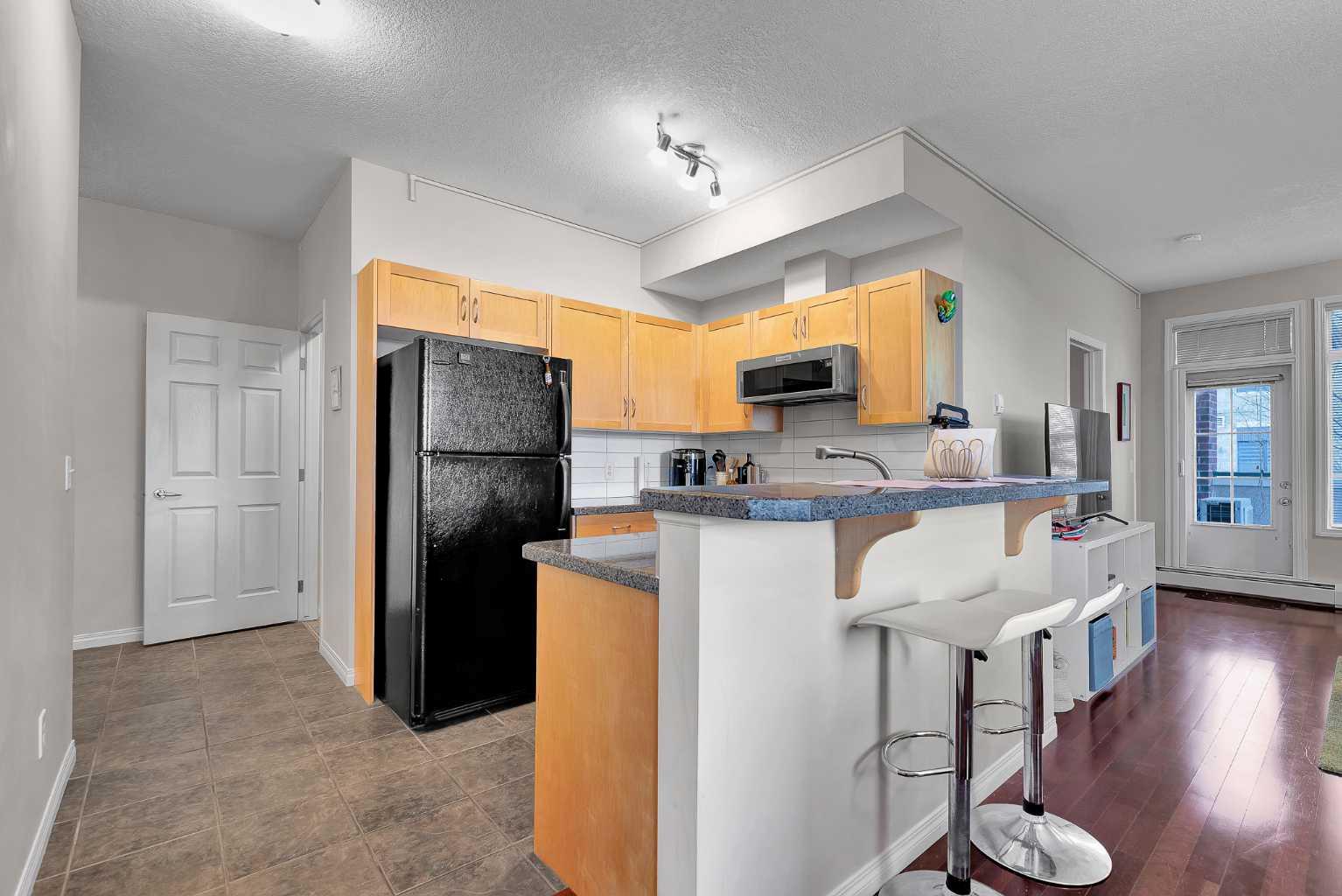 5720 2 Street SW 207