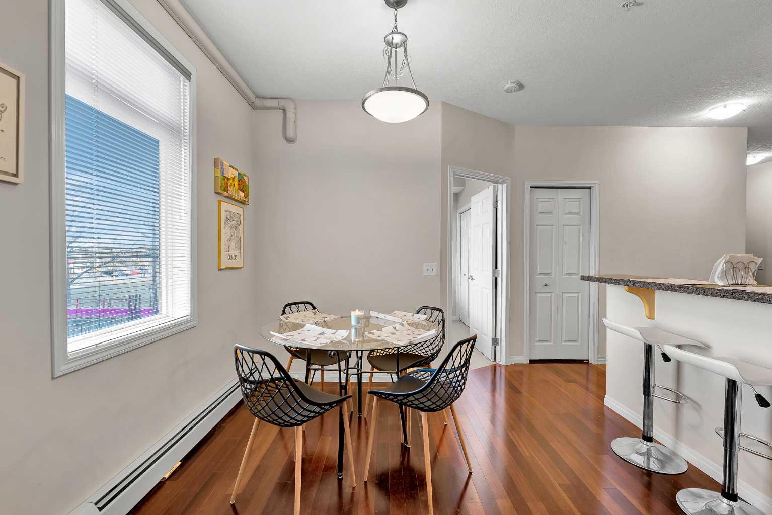 5720 2 Street SW 207