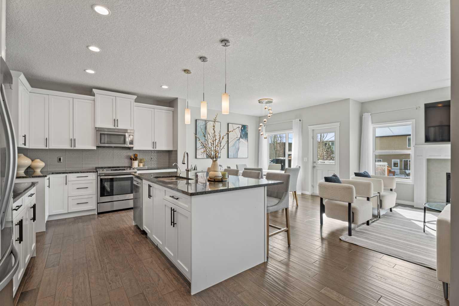 11 Mount Rae Heights