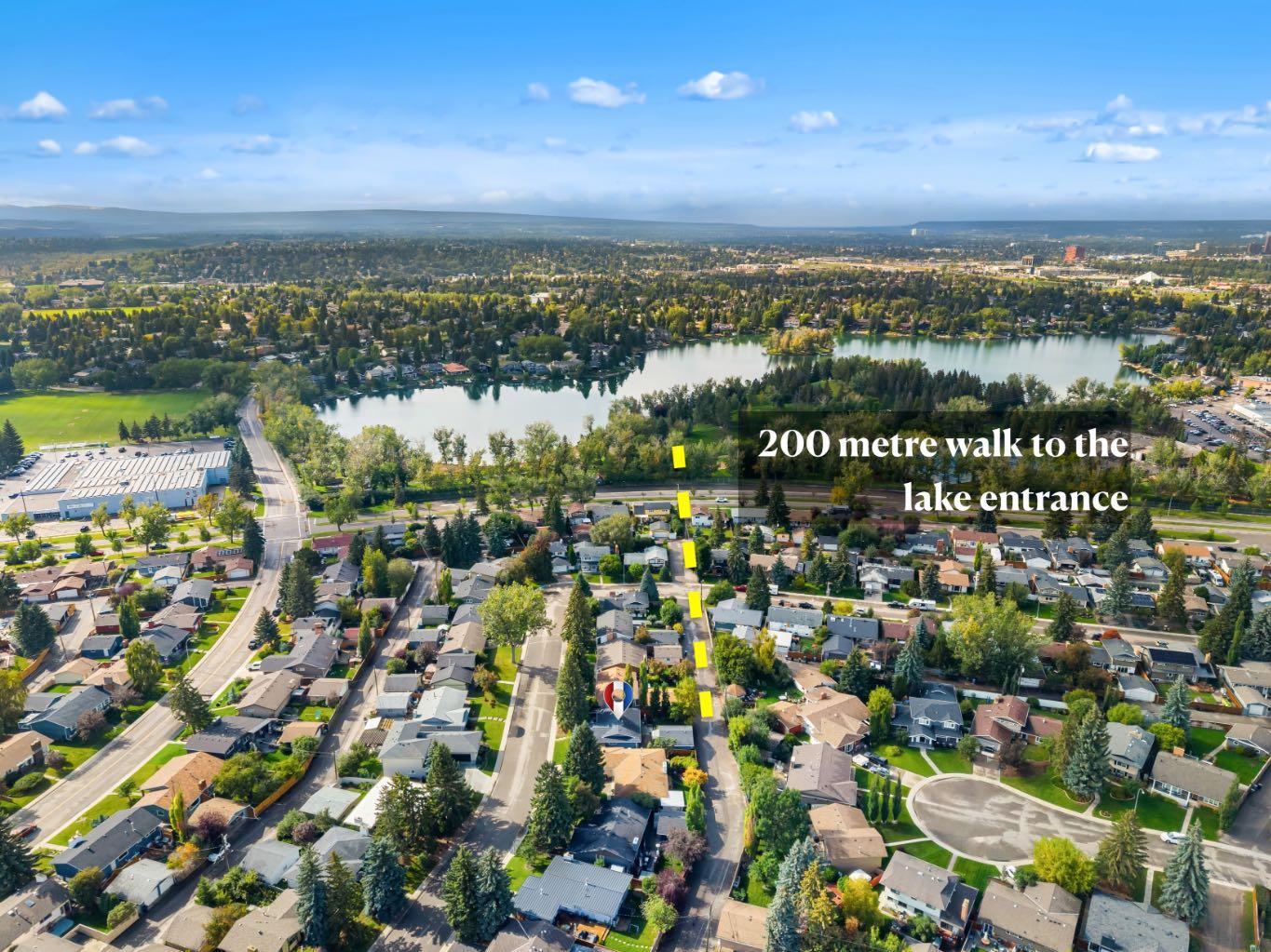 839 Lake Twintree Crescent SE