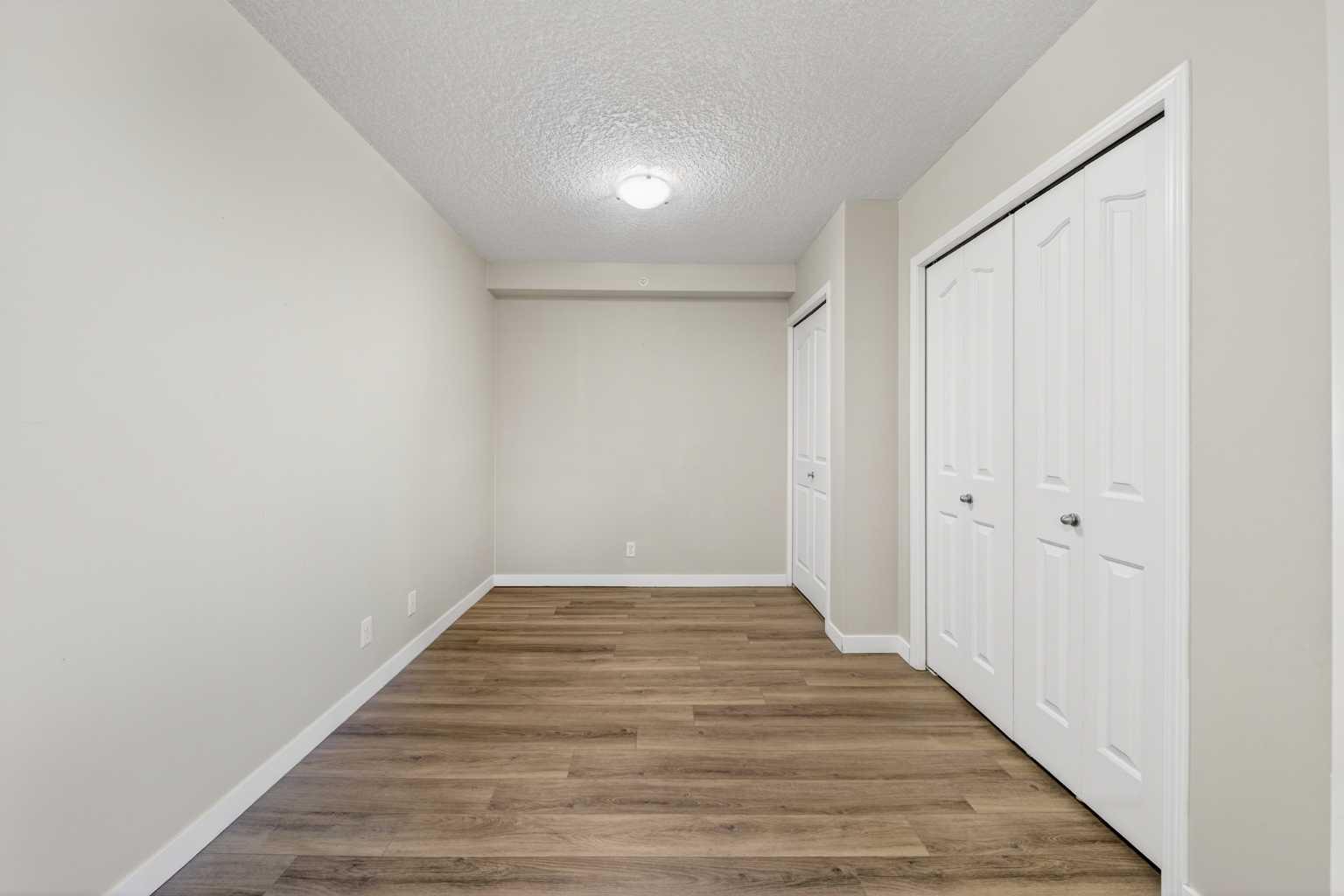 1111 6 Avenue SW 1106