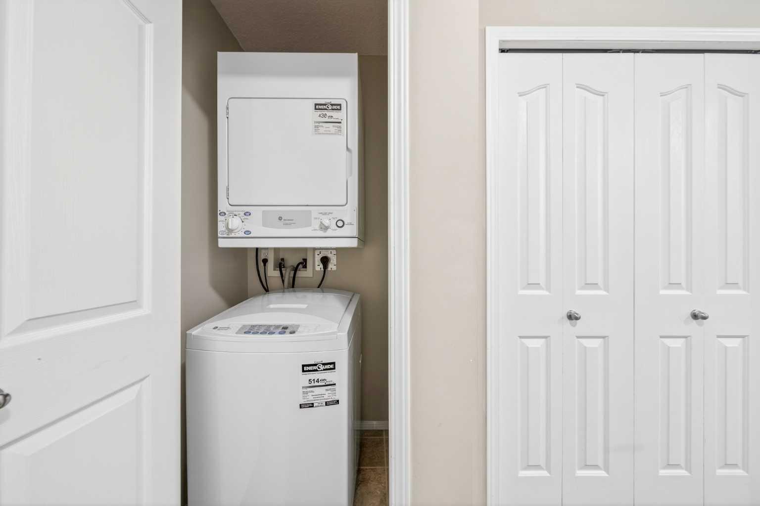 1111 6 Avenue SW 1106