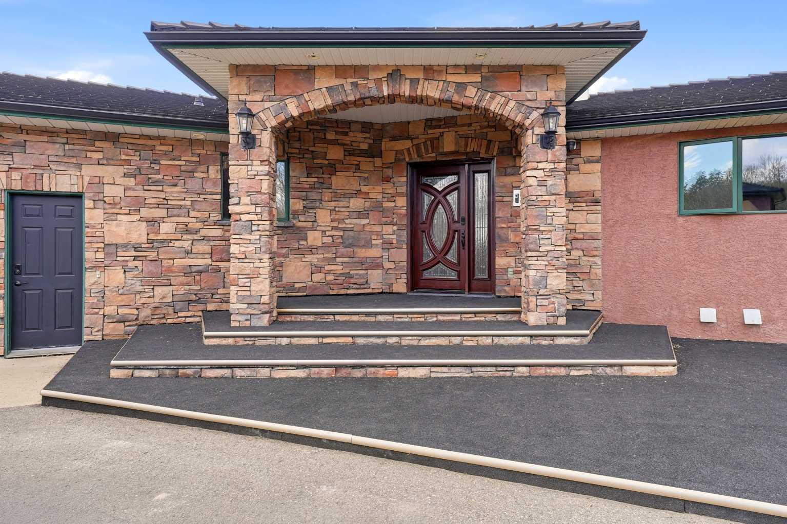 252072 Township Road 431A