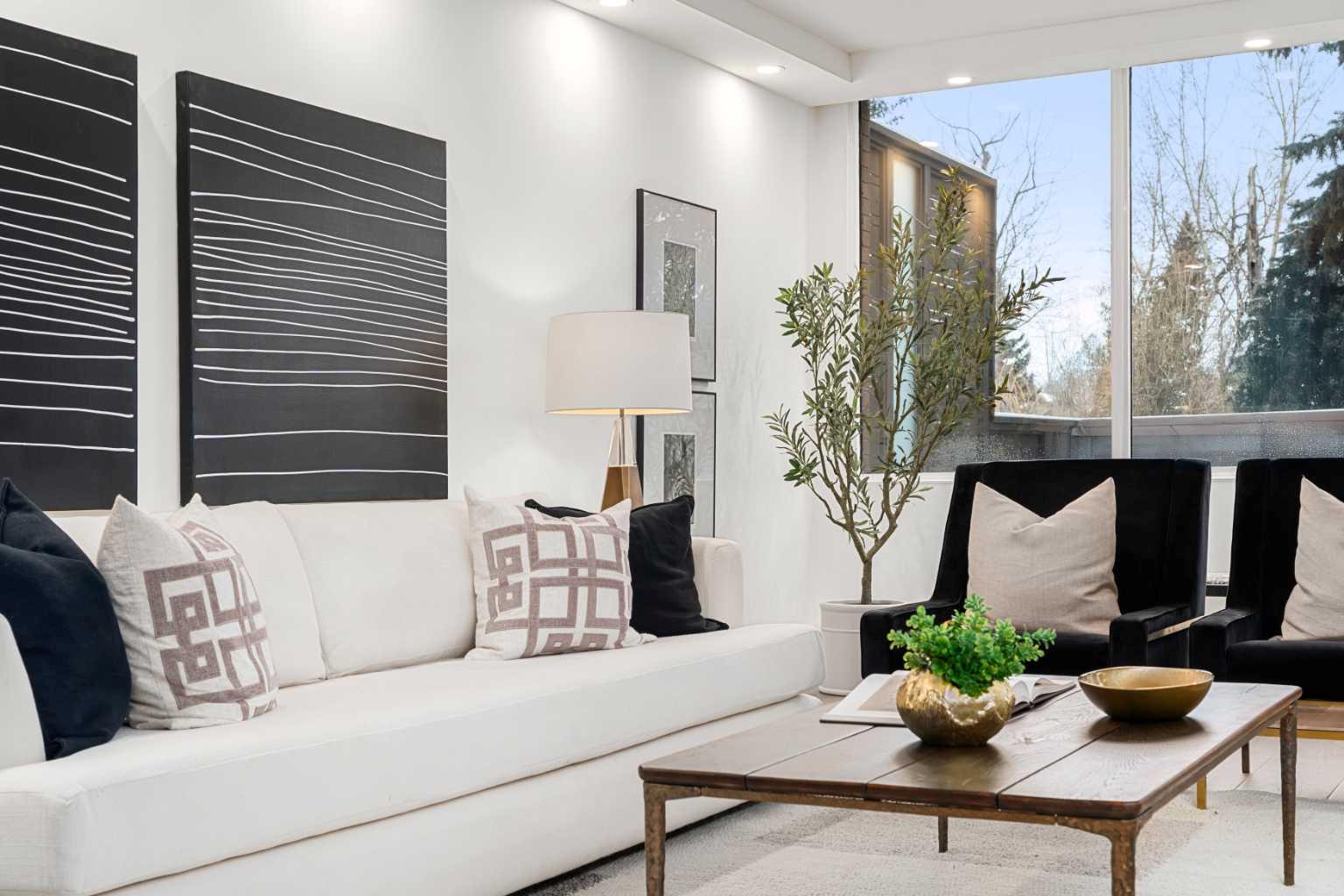 330 26 Avenue SW 105