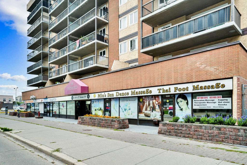 Photo of 1330 12 Avenue SW, Calgary, AB T3C 0P5 (MLS # A2256771)