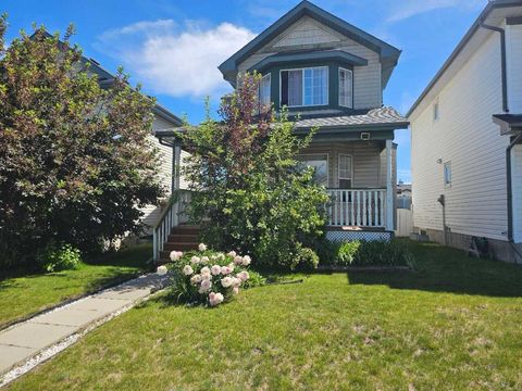 Photo of 134 Hidden Way NW, Calgary, AB T3A 5S7 (MLS # A2254581)