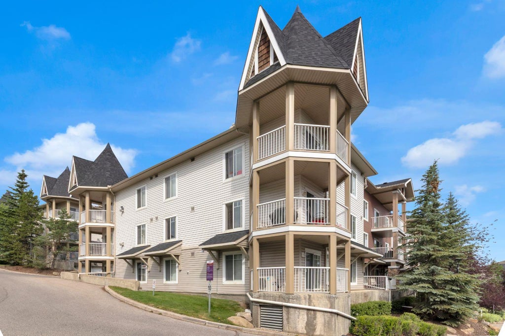 Photo of 70 Panamount Drive NW #7201, Calgary, AB T3K 6G8 (MLS # A2347170)
