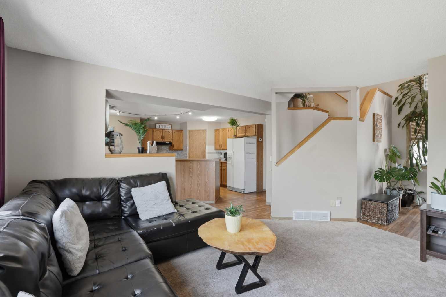 11 Somerglen Place SW