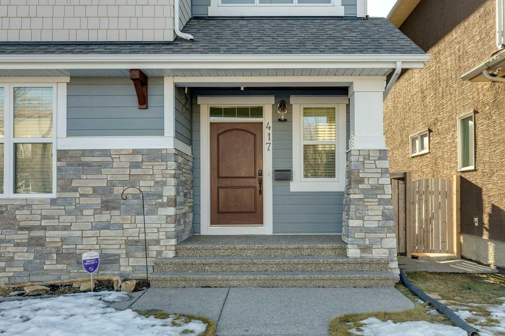 Photo of 417 29 Avenue NW, Calgary, AB T2M 2M4 (MLS # A2278550)