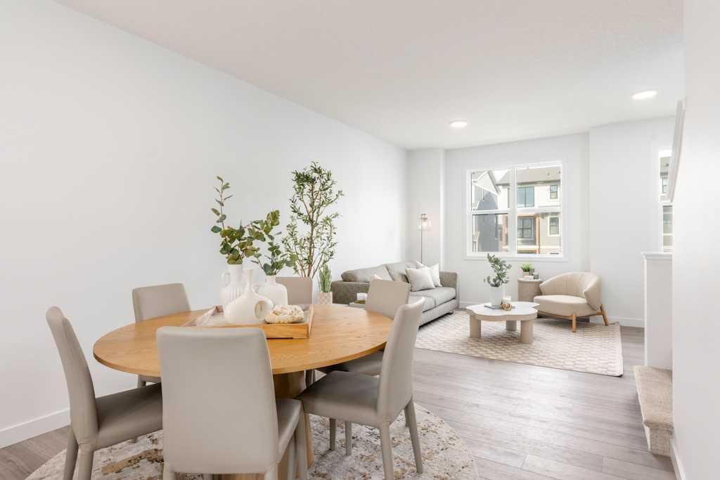 437 Alpine Avenue SW 705