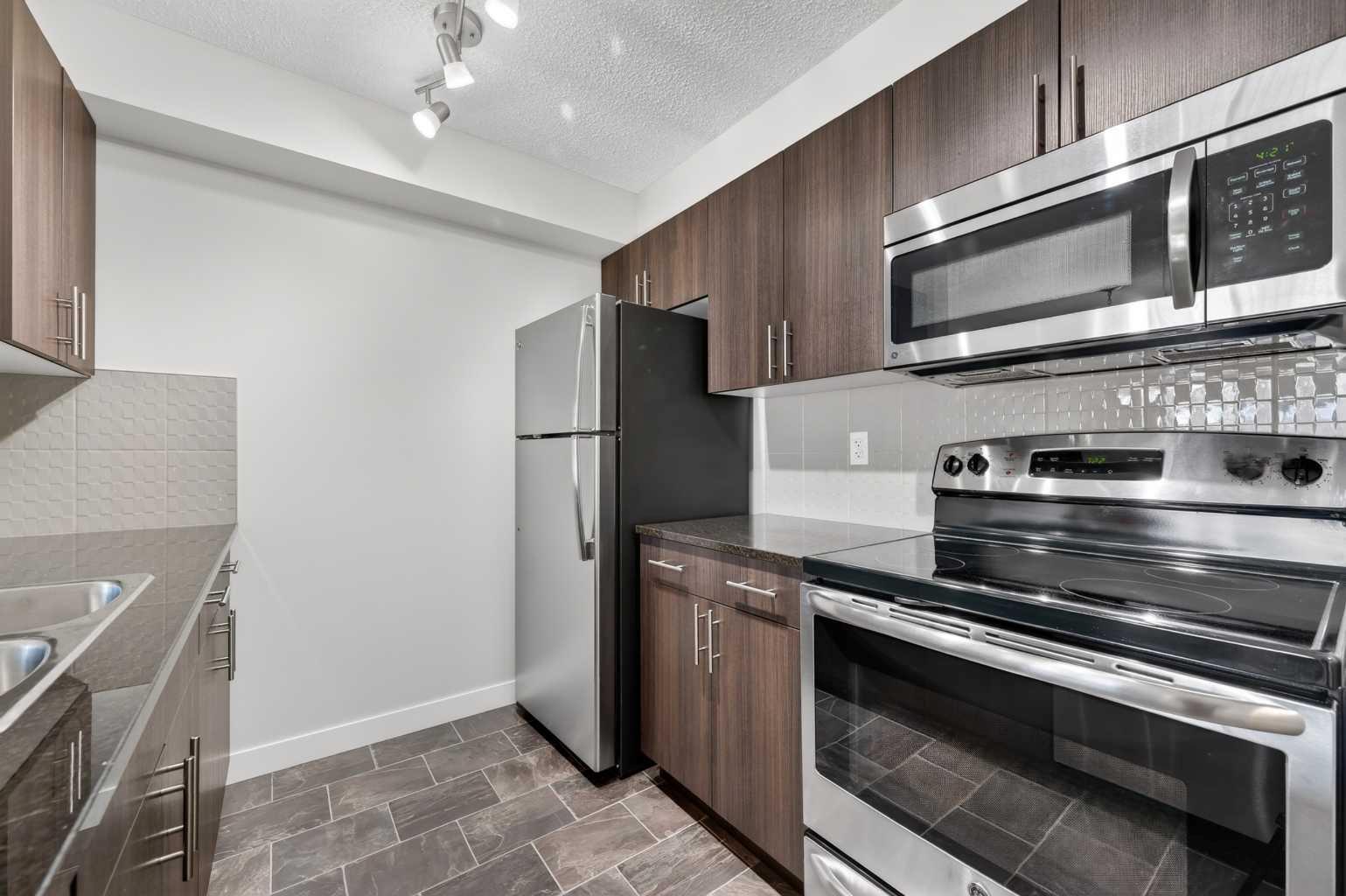 625 Glenbow Drive 3310
