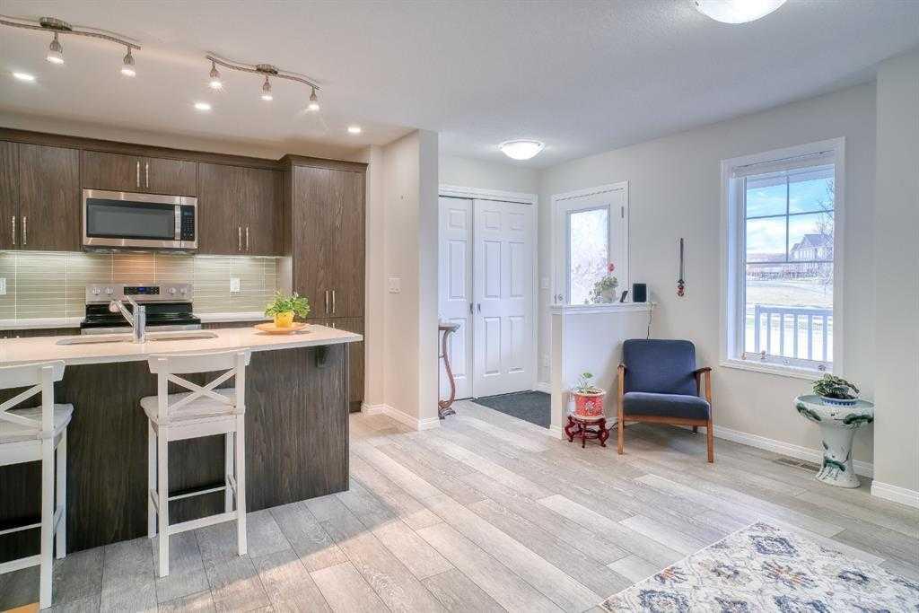 97 Yorkville Boulevard SW