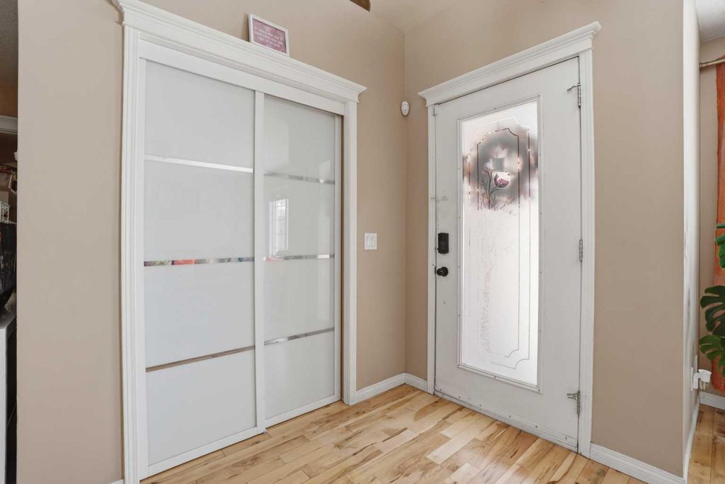 Photo of 5221 Coral Shores Drive NE, Calgary, AB T3J 3J7 (MLS # A2316656)