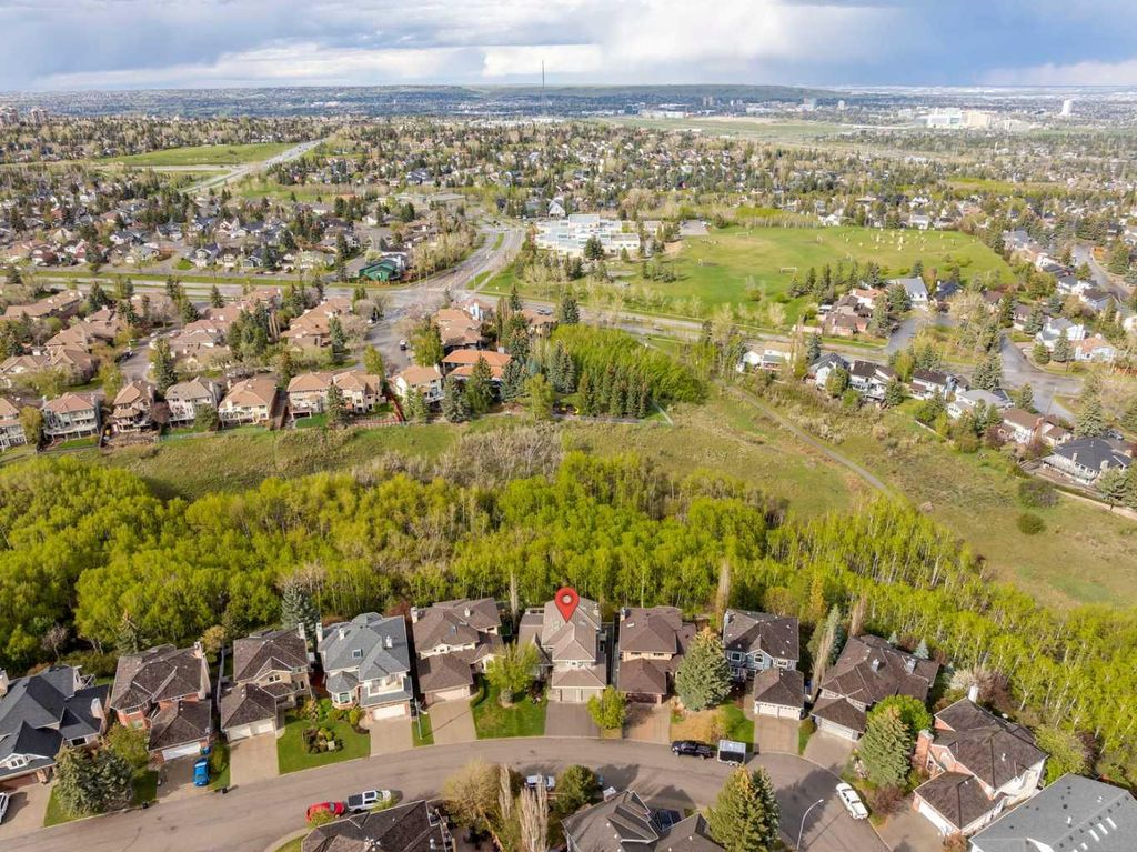 Photo of 52 Christie Knoll Heights SW, Calgary, AB T3H 2V2 (MLS # A2306704)