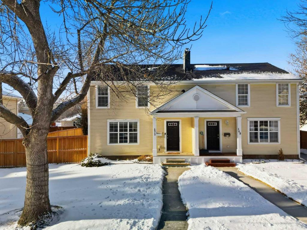 Photo of 172 Somme Manor SW, Calgary, AB T2T 6L5 (MLS # A2296068)