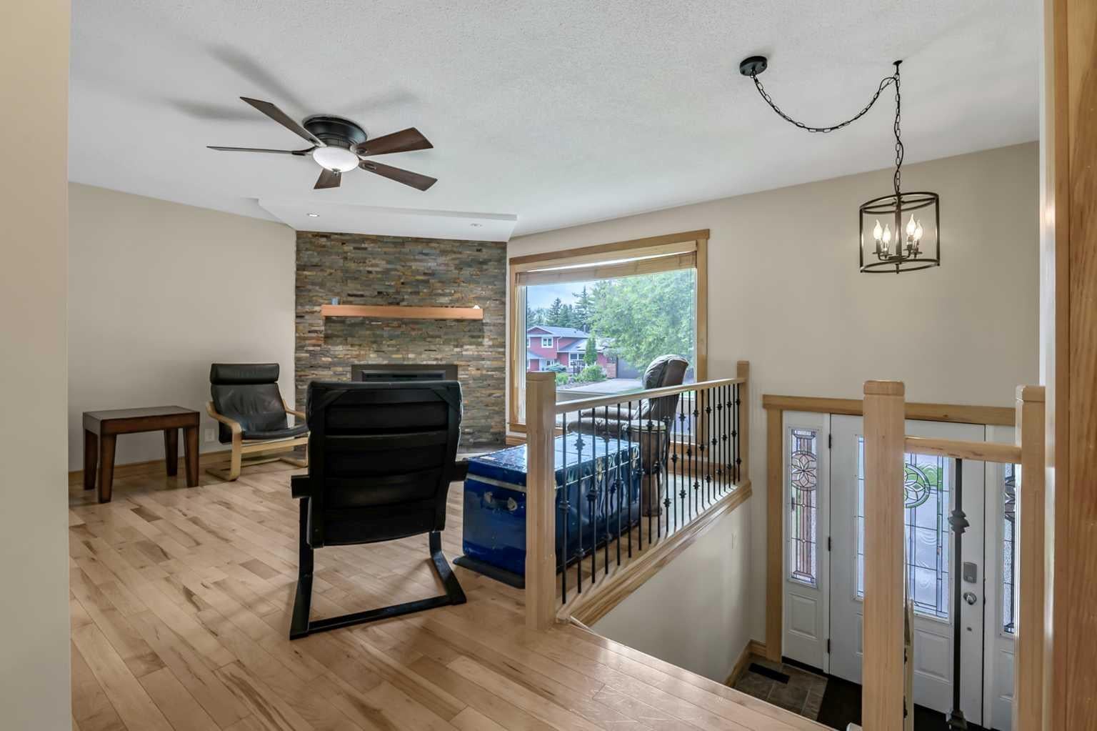 12 Robinson Drive