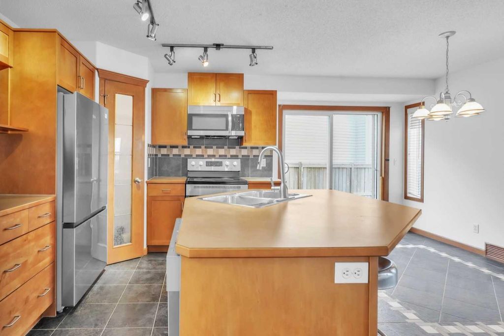 Photo of 141 Cramond Close SE, Calgary, AB T3M 1C2 (MLS # A2312591)