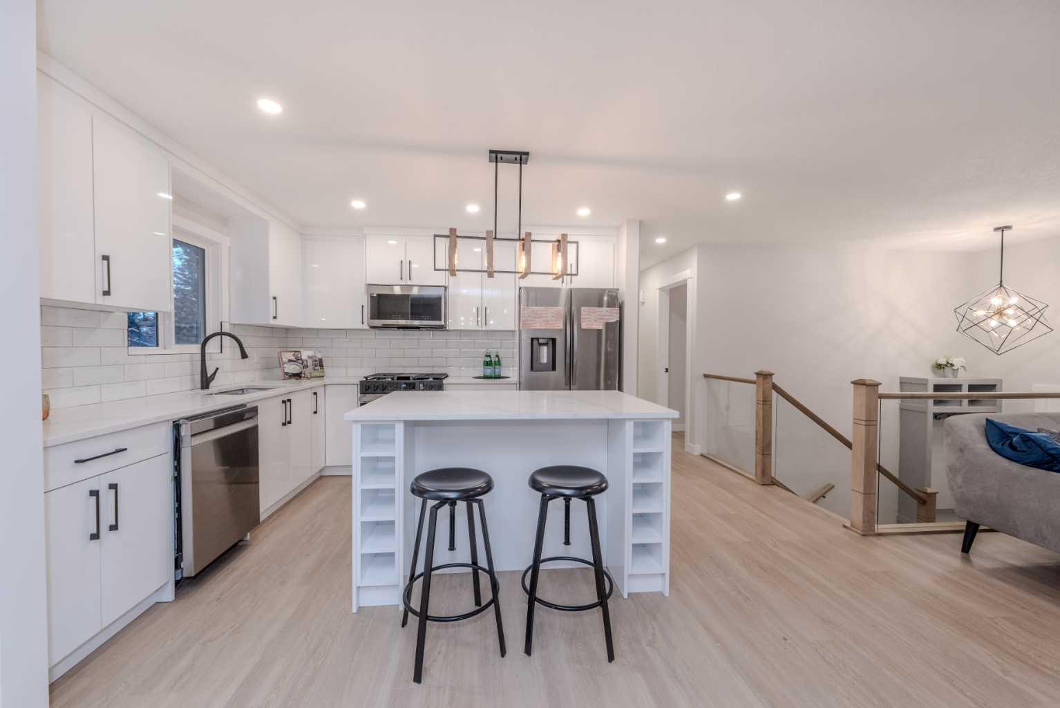 10616 Mapleglen Crescent SE