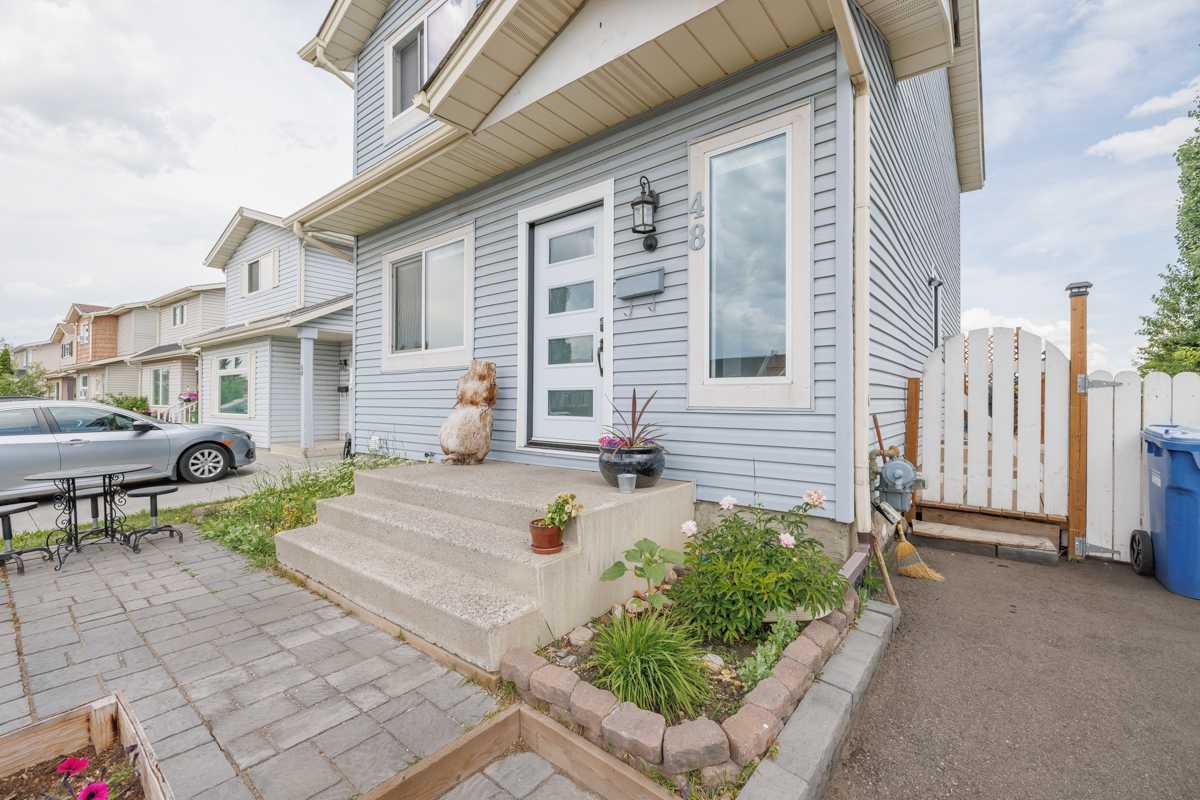 48 Aberdare Way NE