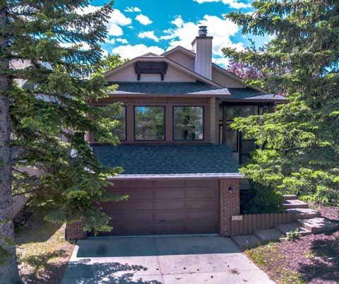 Photo of 1091 Berkley Drive NW, Calgary, AB T3K 1S6 (MLS # A2329717)