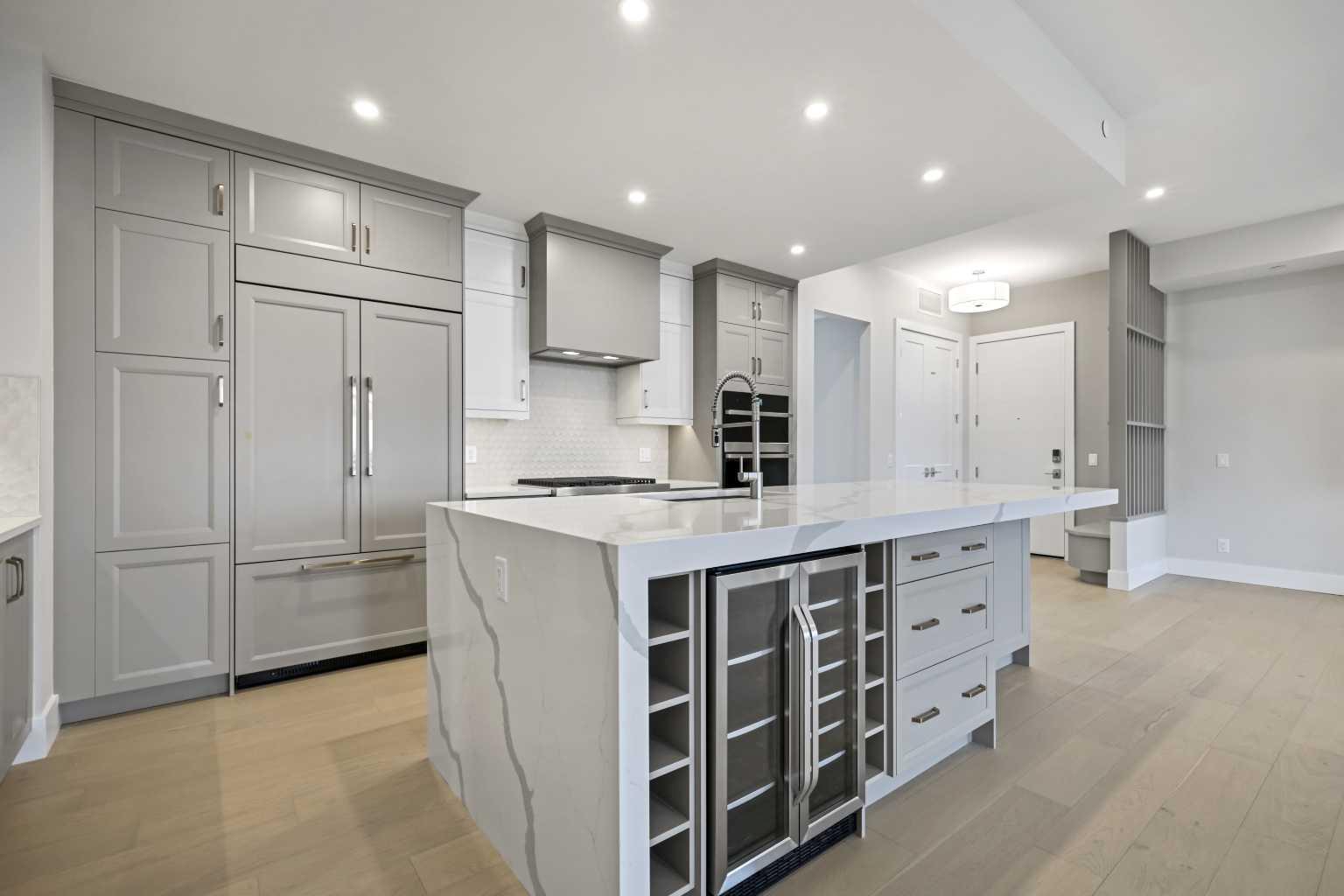 130 Marina Cove SE 302