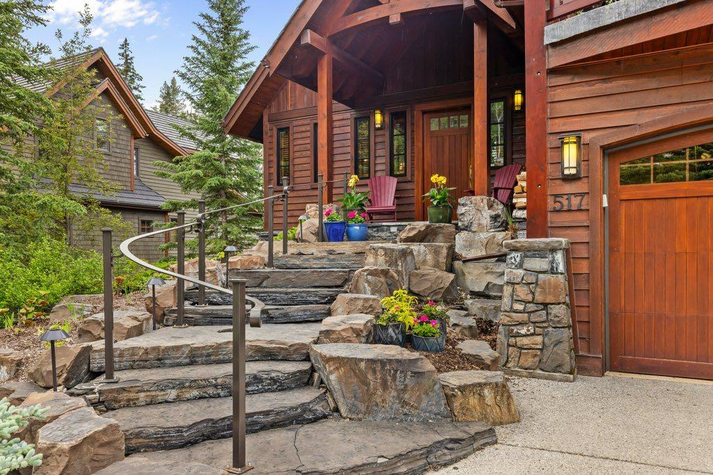 517 Silvertip Pointe