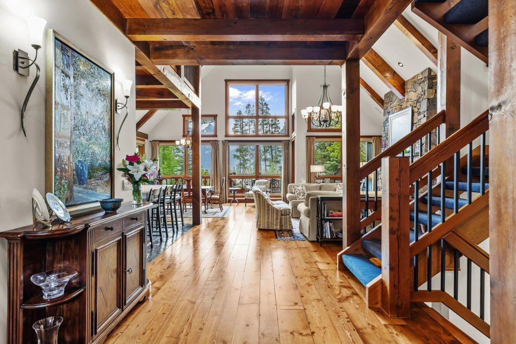 517 Silvertip Pointe