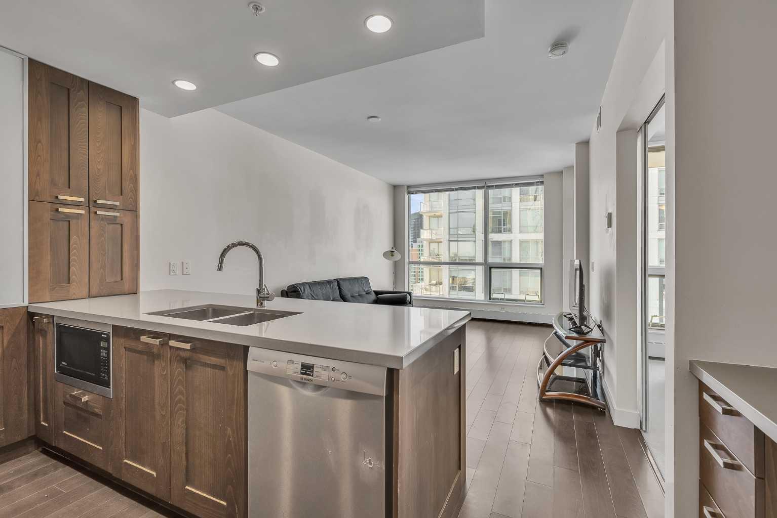 222 Riverfront Avenue SW 1418