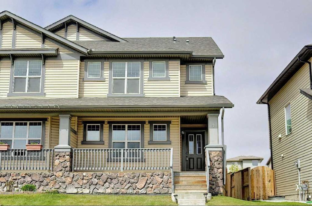 Photo of 7 Panora Square NW, Calgary, AB T3P 1E5 (MLS # A2290828)
