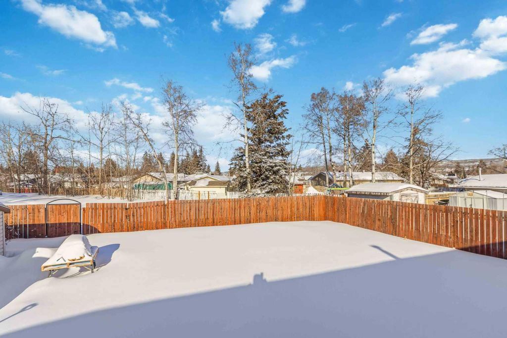 Photo of 17 CLARK Crescent, Fort McMurray, AB T9H 1M8 (MLS # A2288138)