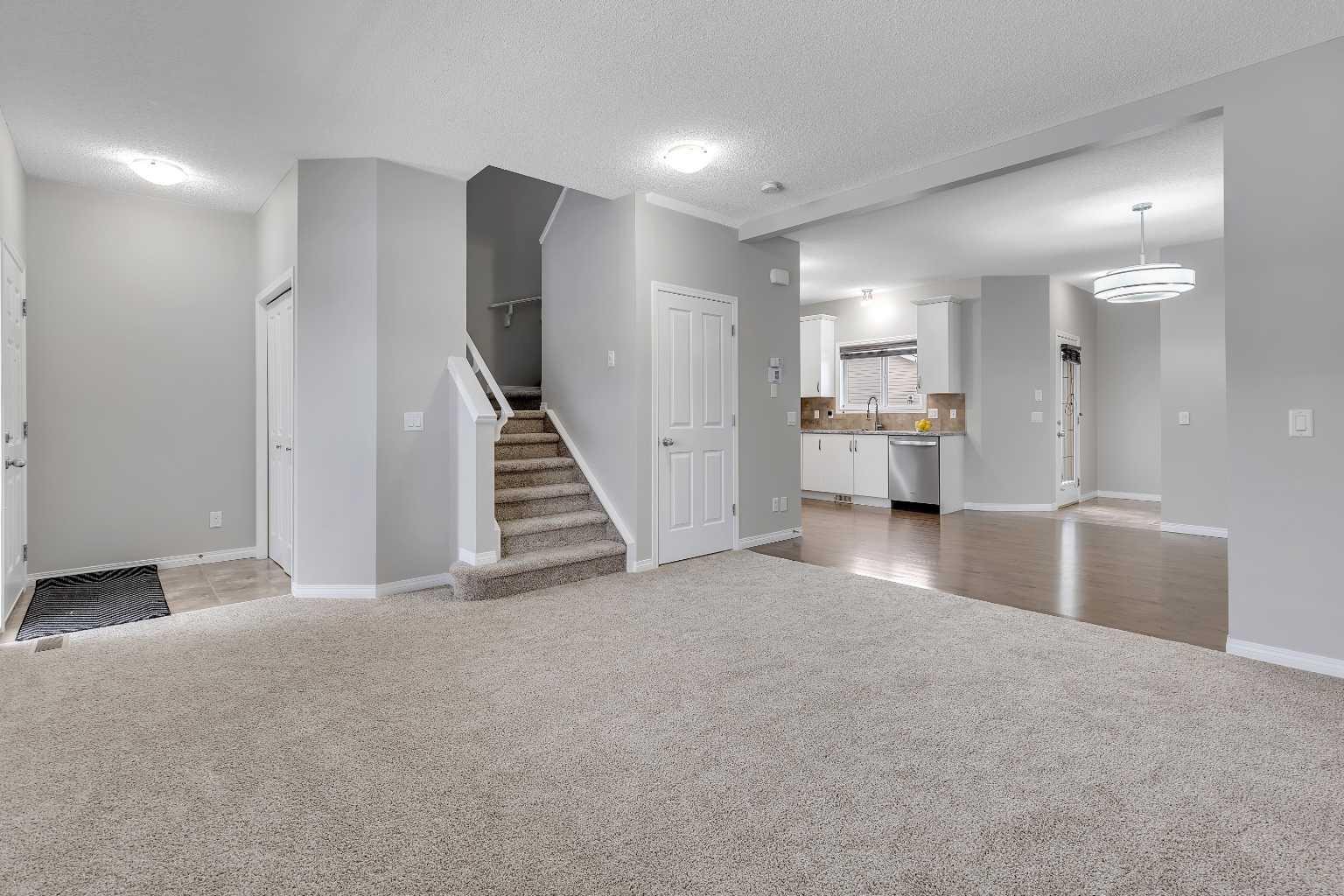 58 Nolanfield Heights NW