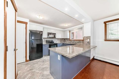 Photo of 315 50 Avenue SW #112, Calgary, AB T2S 1H3 (MLS # A2315322)