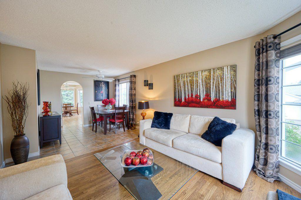 163 Sandringham Close NW