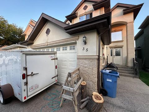 35 Cranleigh Drive SE Calgary AB T3M 1G7