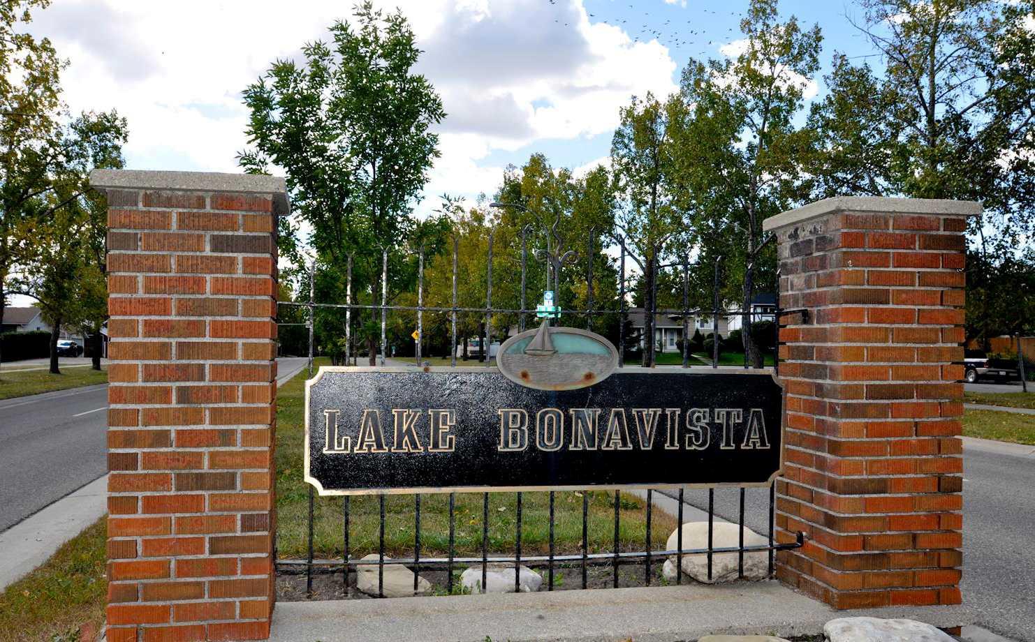 1139 Lake Sylvan Drive SE